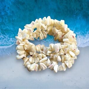 VINTAGE 1950s Sea Shell stretch cuff bracelet